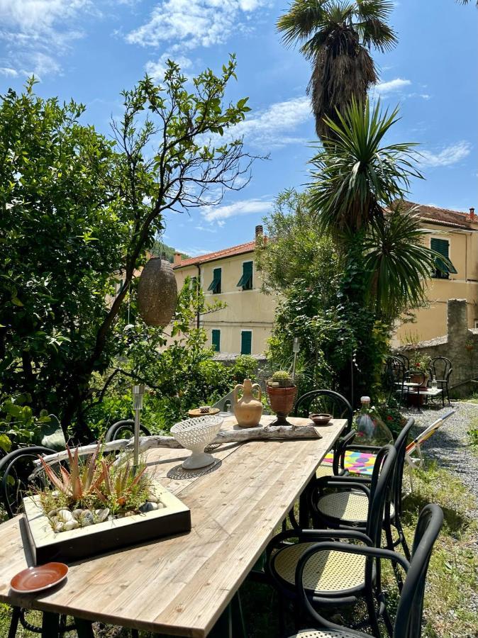 Out Finish Villa Cassi Финале Лигуре Екстериор снимка